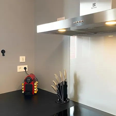 House Le Fabulous Perret, Gare Apartment Amiens